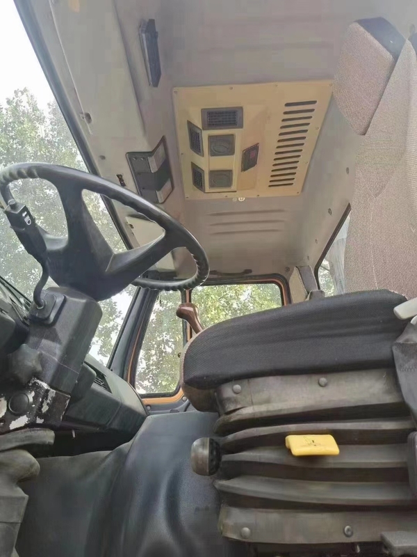 15 mètres cubes de LHD eau arroseuse de l'eau du lecteur 4X4 Off Road du camion 290hp d'arroseuse de réservoir la pleine