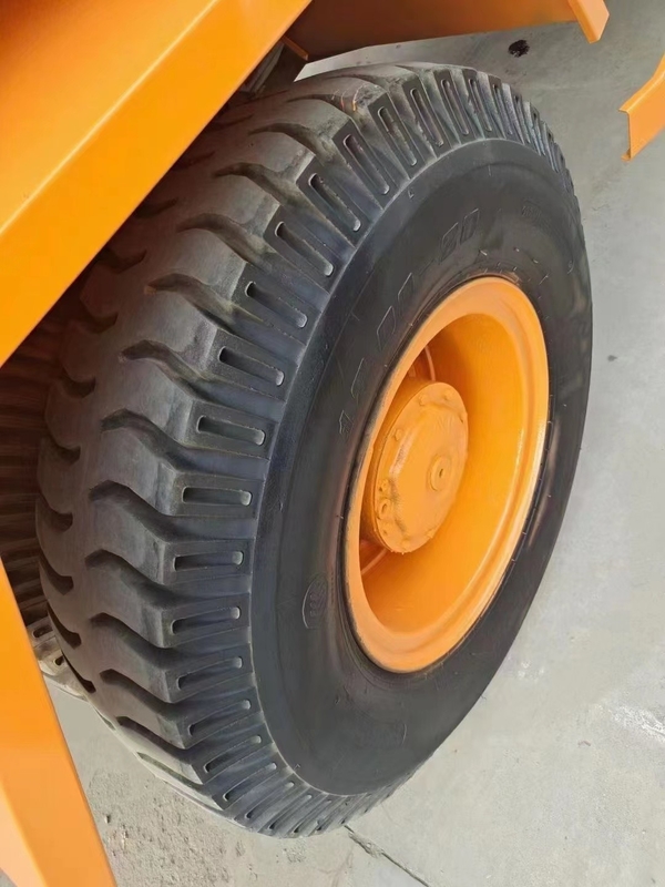 15 mètres cubes de LHD eau arroseuse de l'eau du lecteur 4X4 Off Road du camion 290hp d'arroseuse de réservoir la pleine