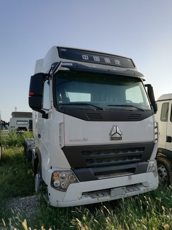10 tête résistante de camion de tracteur de Sinotruk 6x4 420hp de tracteur du rouleur HOWO A7