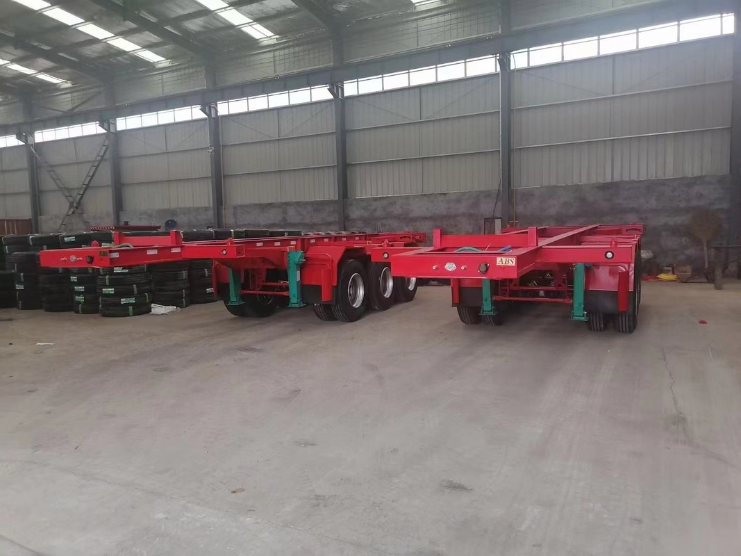 Trois tous neufs d'Axle Semi Trailer Platform Trailer fabriqués en Chine