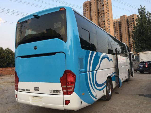 Zk6122 LHD a employé Yutong transporte le moteur diesel 125km/H Max Speed de 2015 sièges de l'an 50