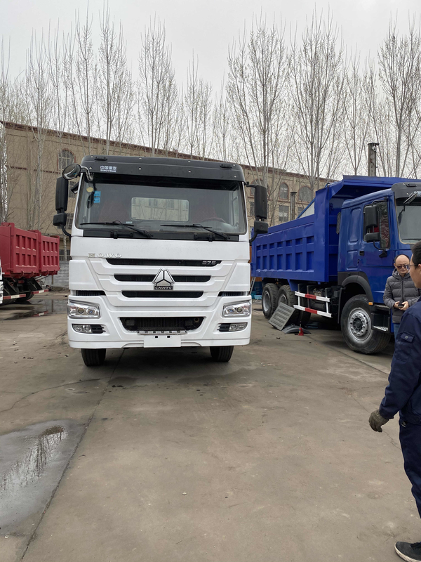 Sinotruck résistant Howo a utilisé le camion de tracteur avec peinture du moteur 371HP de Weichai la nouvelle