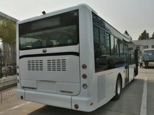 32 / Autobus Zk6105 de ville de Yutong utilisé 92 par sièges avec du carburant de CNG pour le transport en commun