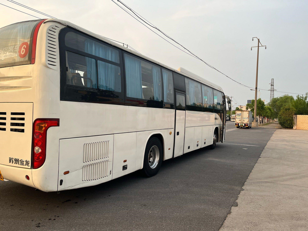 Une marque plus élevée de suspension d'air a utilisé le moteur diesel KLQ6129 des portes à deux battants Wp.7 de Bus 53 Seater d'entraîneur
