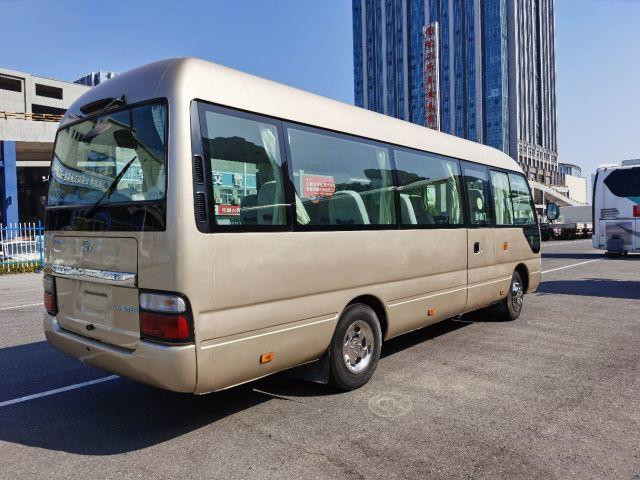 Autobus Mini Bus Toyota Brand japonais 29seats 2TR de caboteur utilisé par commande de main gauche
