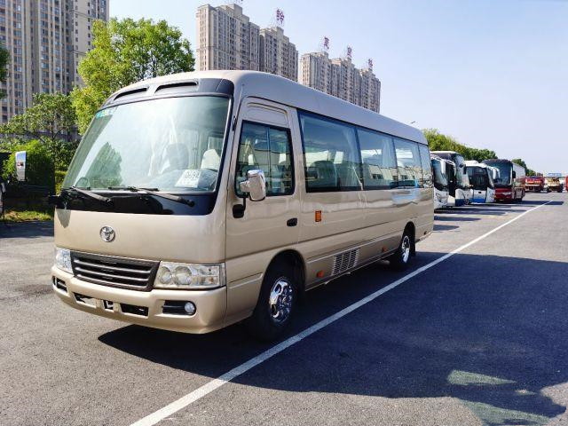 Autobus Mini Bus Toyota Brand japonais 29seats 2TR de caboteur utilisé par commande de main gauche