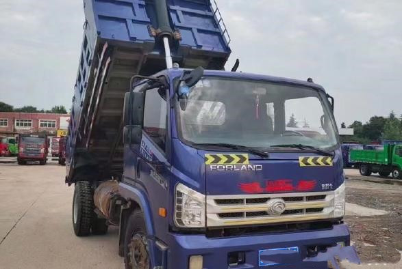Foton Forland 4X2 petite capacité de Tipper With 8ton de déchargeur de camion à benne basculante à vendre