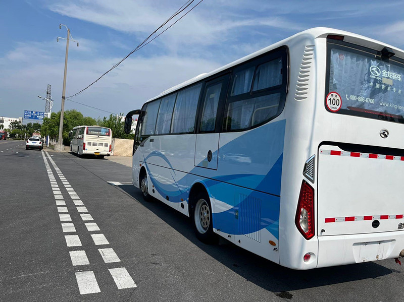 34 sièges 2018 direction de Bus Kinglong XMQ6802 LHD d'entraîneur utilisée par an pour le transport