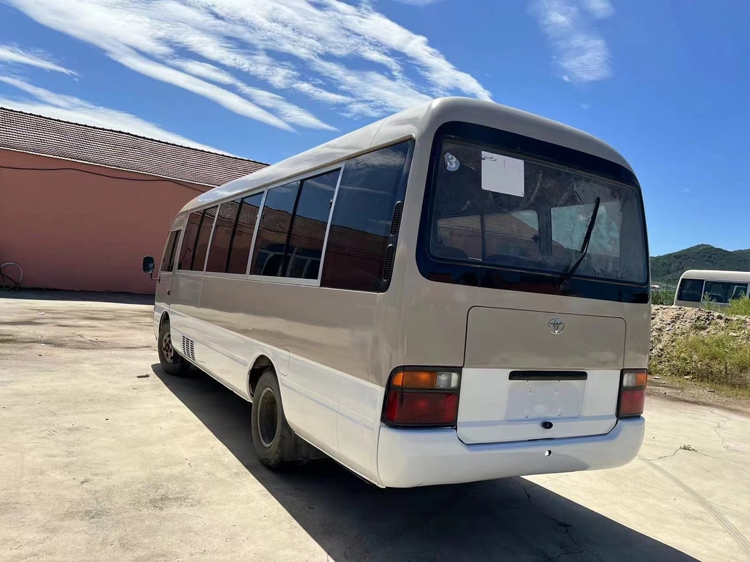 2012 moteur diesel utilisé par sièges de l'autobus 1Hz de caboteur de Toyota de l'an 23 avec la porte de pliage en bon état