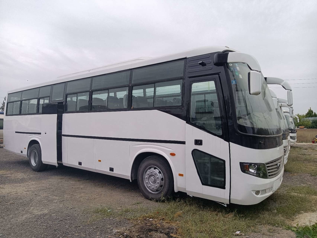 L'autobus Zk6116d F11 de Yutong de la conduite à droite a employé la fenêtre de Silding de portes de Front Engine Bus 53seats deux