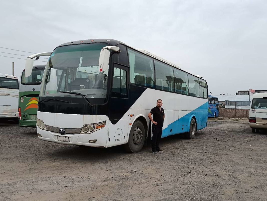 Entraîneur droit de visite de moteur d'arrière de l'autobus Zk6110 d'occasion de l'autobus 49-51seater de Yutong de direction