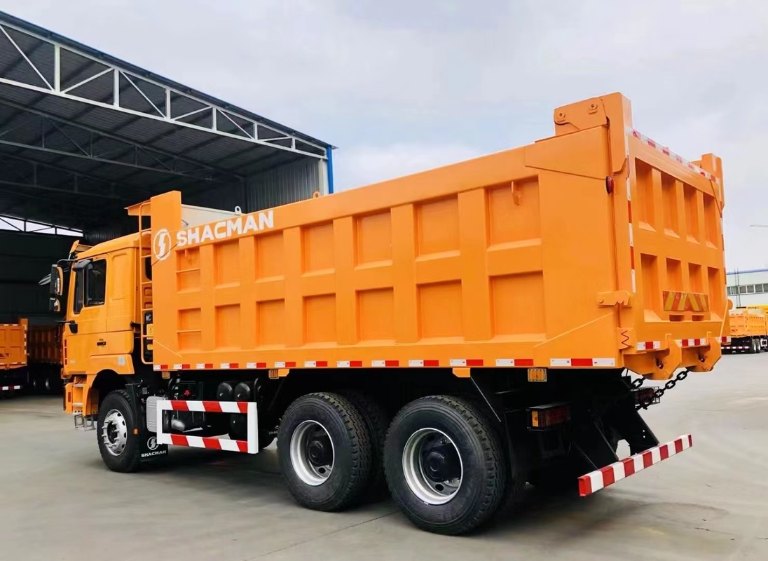 Nouveau camion à benne basculante F3000 6*4 WP10. La conduite à droite de réservoir de stockage de pétrole de Tipper Truck 400L de moteur