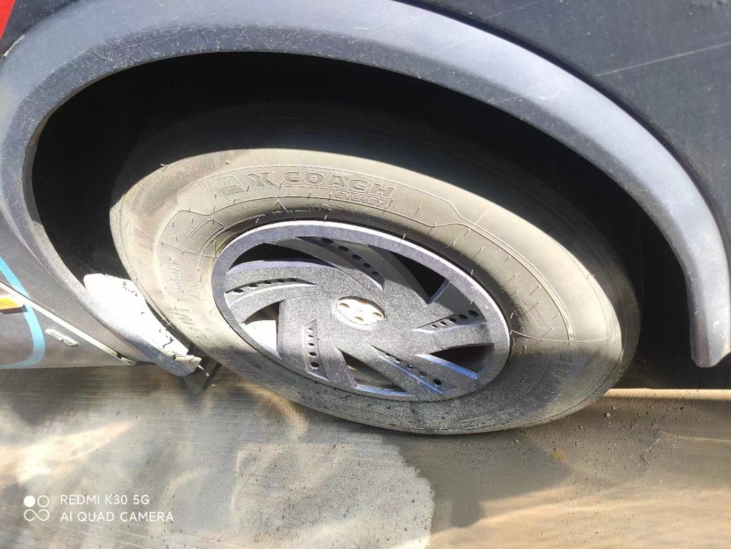Autobus utilisé par sièges de ZK6127 55 Yutong moteur de Weichai de 2014 ans avec la suspension de ressort lame