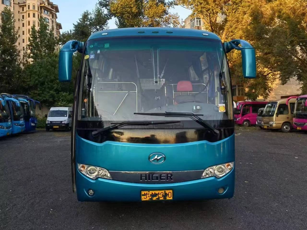 Plus haut KLQ6796 de luxe a employé la suspension de ressort de plat du moteur 147kw d'arrière des sièges LHD des autobus 34 d'entraîneur
