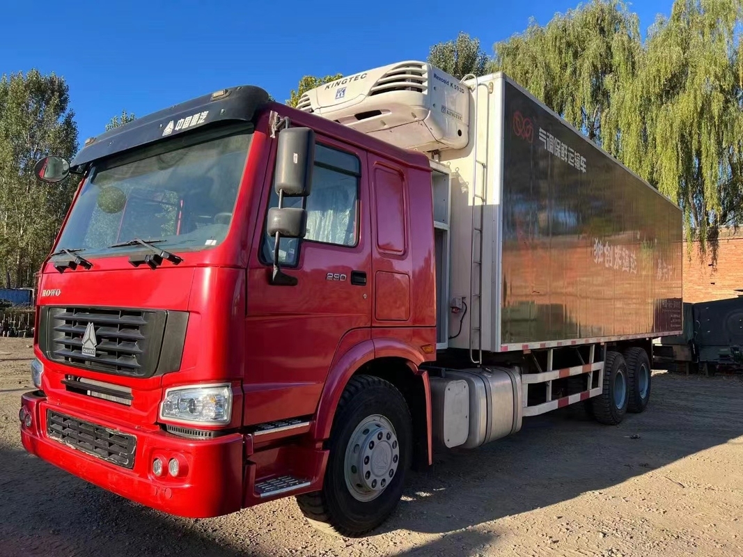 Camion réfrigéré de conteneur de congélateur de camion de réfrigérateur utilisé par 6*4 de roues de HOWO 10 à vendre