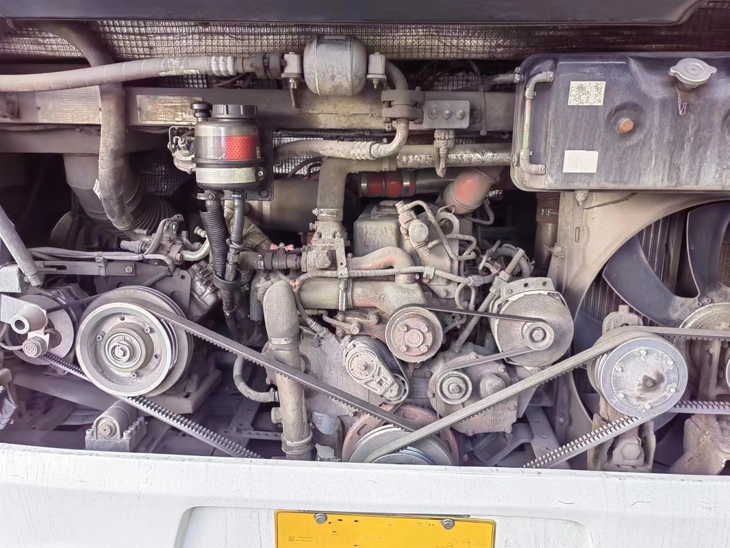 Le bus Yutong Zk6115 a utilisé l'entraîneur 47 places des autobus à conduite à gauche de la Chine marque le moteur diesel EuroV