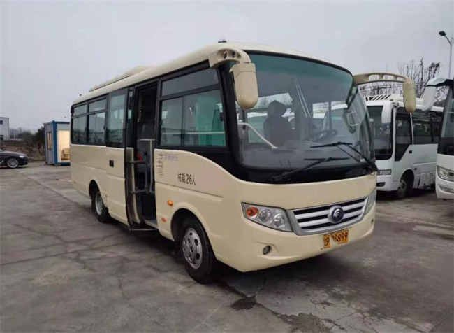 Car utilisé par National Express High Efficiency d'occasion d'autobus de Yutong 28 sièges 100km/H