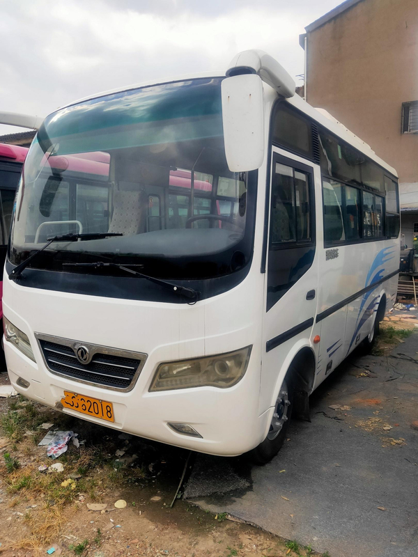 Car de ville de l'euro utilisé par sièges 3 RHD Lhd d'occasion d'autobus de passager de Dongfeng 19