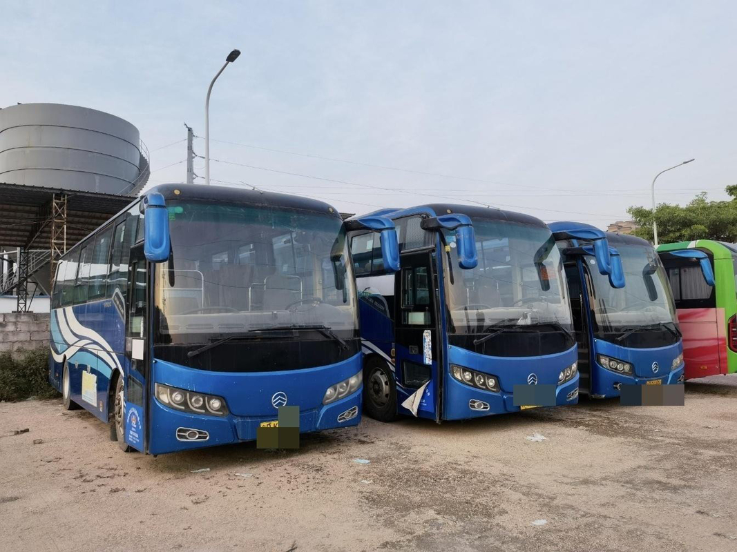 Autobus diesel de luxe de l'euro 3 de Rhd Lhd d'occasion d'autobus de Bus Used Kinglong d'entraîneur à vendre