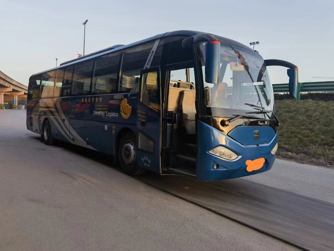 Portes de luxe utilisées du lecteur deux de main gauche de Weichai 300hp 55seats d'autobus de Zhongtong d'entraîneurs