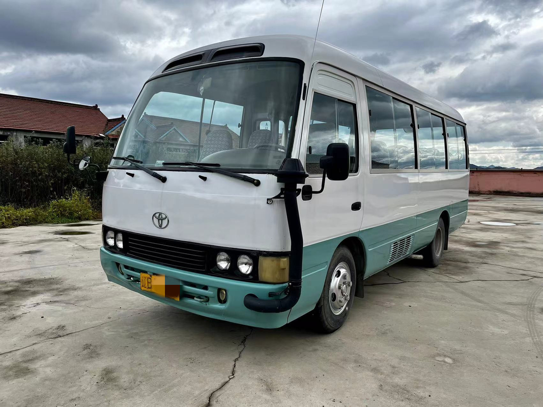 Autobus utilisé 6m de caboteur d'occasion de moteur diesel de l'autobus 14B de caboteur de Toyota 26 sièges