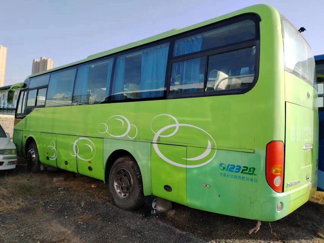L'entraîneur ZK6932d de 37 Seater a utilisé l'autobus Front Engine RHD LHD de Yutong orientant l'autobus de touristes