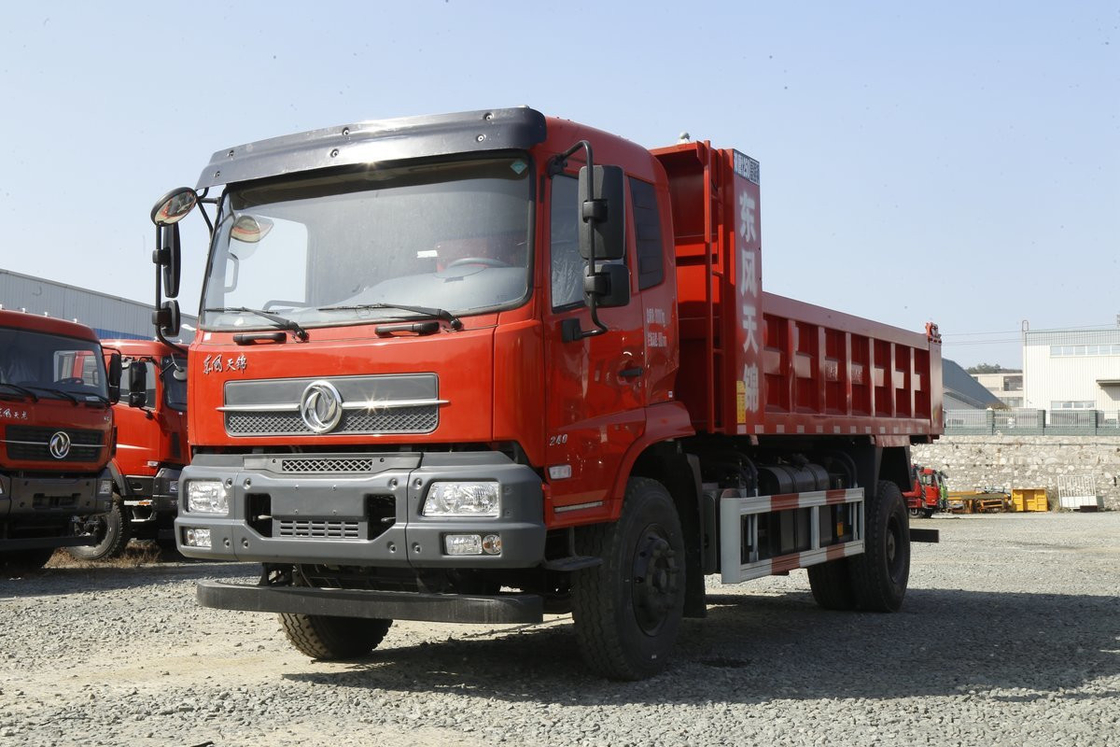 2èmes tonnes de Dongfeng de la bonne condition de camions à benne basculante de main 8 - 10 de camions légers 160hp de la marque 4x2