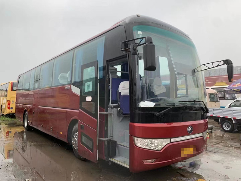 le 2ème autobus scolaire de main 2014 ans 55 Seater a utilisé les autobus de luxe de l'autobus Zk6122 de Yutong à vendre