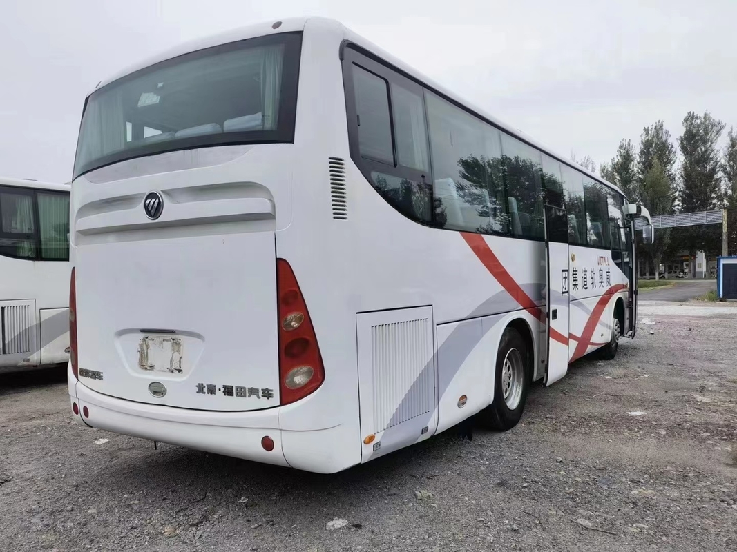 L'autobus utilisé de voyage a employé la couleur blanche de disposition des sièges 2+3 du moteur 55 de l'autobus BJ6103 Weichai de Foton