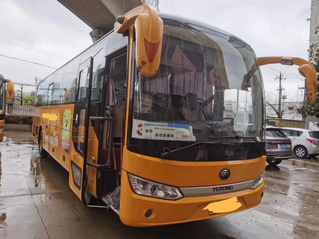 Les entraîneurs de luxe utilisés occasion à jeune Tong Bus ZK6115 le moteur jaune de Yuchai de sièges de la couleur 60