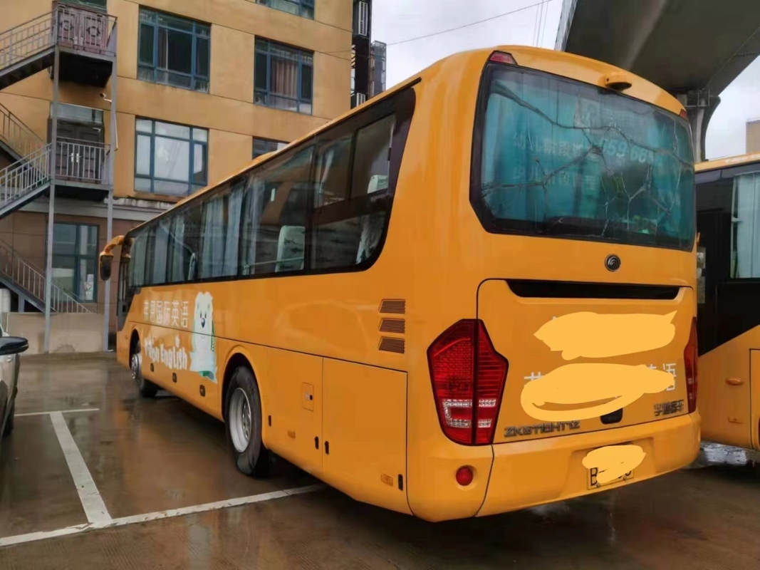 Les entraîneurs de luxe utilisés occasion à jeune Tong Bus ZK6115 le moteur jaune de Yuchai de sièges de la couleur 60