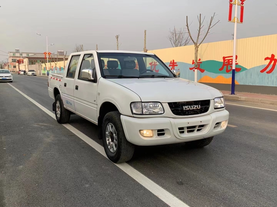 Sièges Isuzu Pickup de l'émission 5 de l'EURO III de Mode Diesel Engine de conducteur d'Isuzu Trucks 4×4 d'occasion