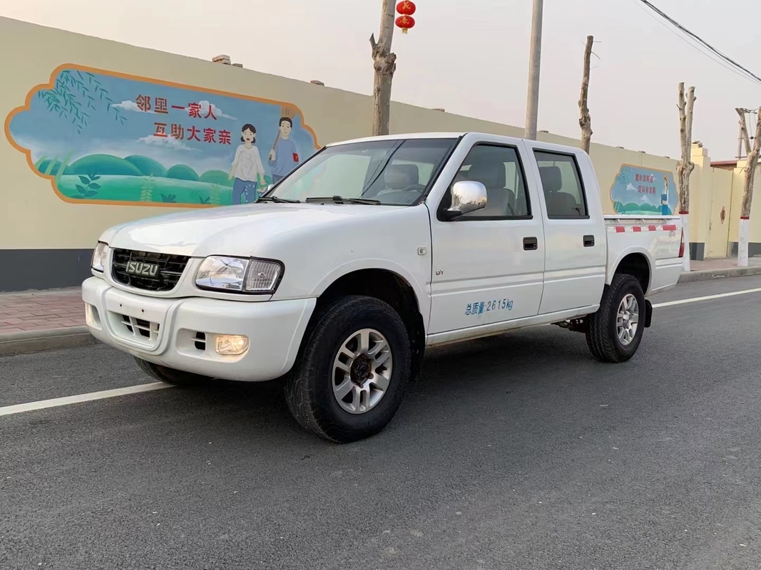 Sièges Isuzu Pickup de l'émission 5 de l'EURO III de Mode Diesel Engine de conducteur d'Isuzu Trucks 4×4 d'occasion