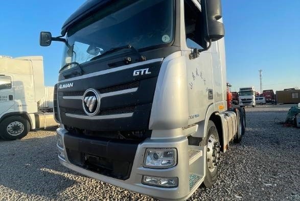 Les deuxièmes remorques 6X4 460hp Max Trailer Mass 40t d'outil de bricolage ont utilisé la tête de tracteur de Foton BJ4259
