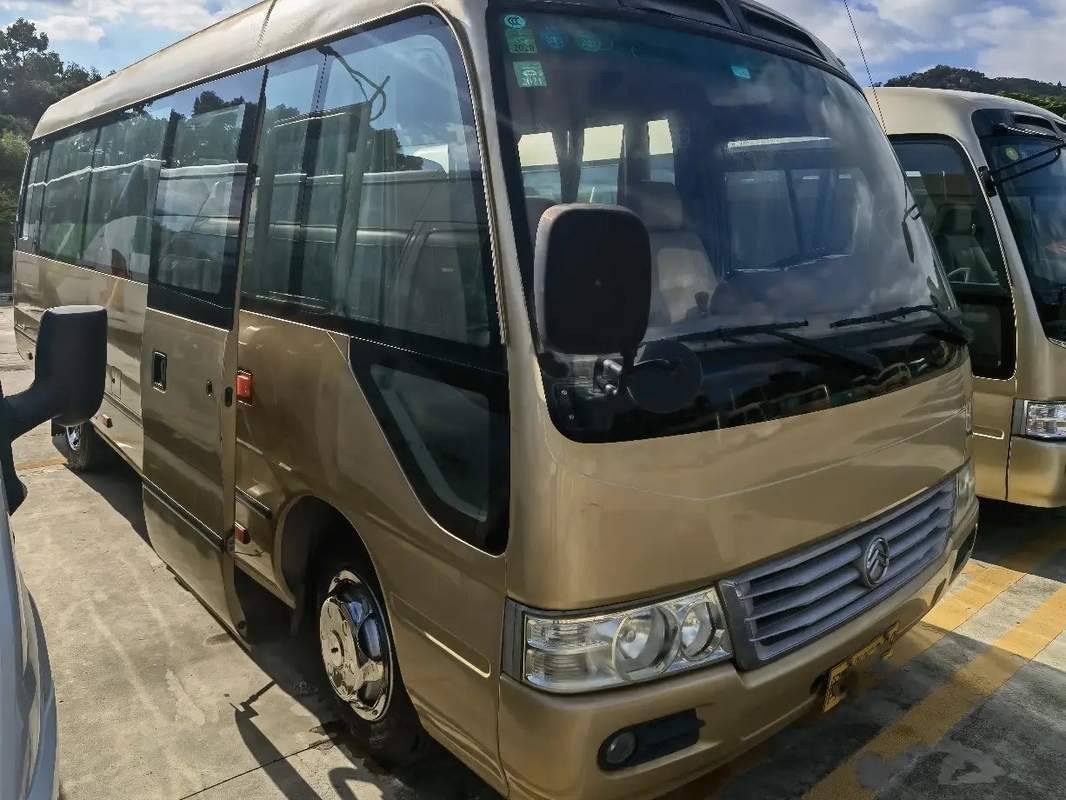 Porte d'oscillation commerciale utilisée d'Ecternal de sièges de Front Engine 28 d'autobus Dragon Bus d'or XML6729
