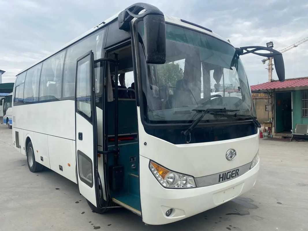 Les sièges utilisés de l'autobus 30 de passager scellant le C.A. de disposition de sièges du moteur 2+2 de Yuchai de fenêtre ont employé un plus haut KLQ6755
