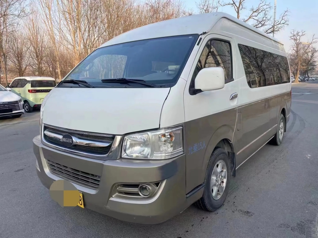 Porte d'oscillation externe utilisée du minibus KLQ6540 de sièges des fourgons 15 de navette plus haut Champagne Color Front Engine