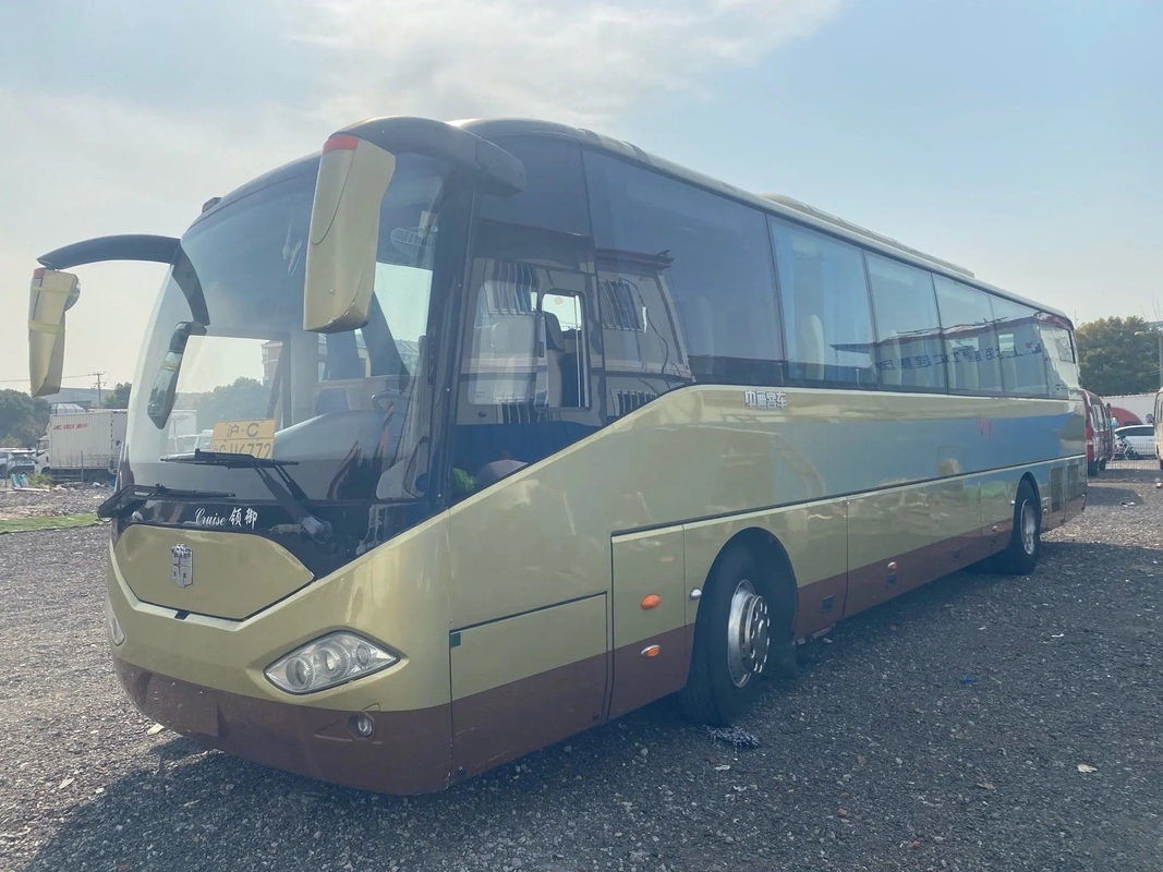 L'entraîneur Second Hand 55 portes à deux battants de moteur des sièges 330hp Wechai scellant la fenêtre a utilisé l'autobus LCK6120 de Zhongtoong