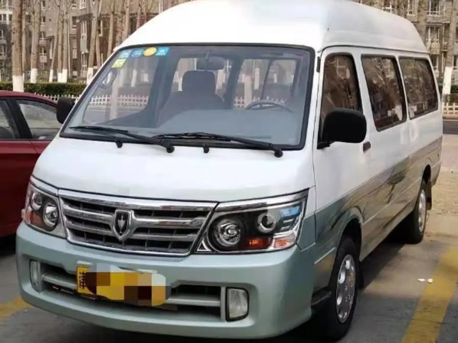 Minibus utilisé SY6548 de main de grand Hiace de Mini Coach High Roof 14 de glissement des sièges JINBEI 2ème climatiseur de fenêtre