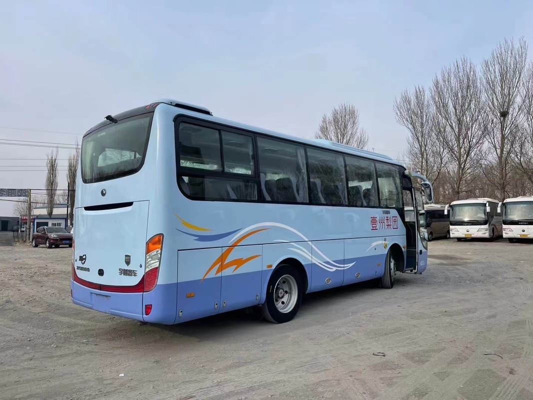 La main gauche utilisée d'autobus de transit conduisent 35 porte simple de Tong Bus ZK6808 de la 2ème main de sièges la jeune 8 mètres