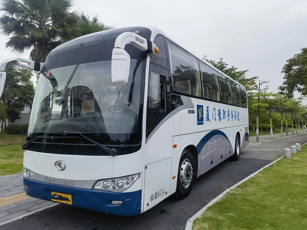 2ème autobus de main portes à deux battants de 2016 ans 47 cylindres Kinglong utilisé par LHD/RHD XMQ6117 du moteur 6 de Yuchai de sièges