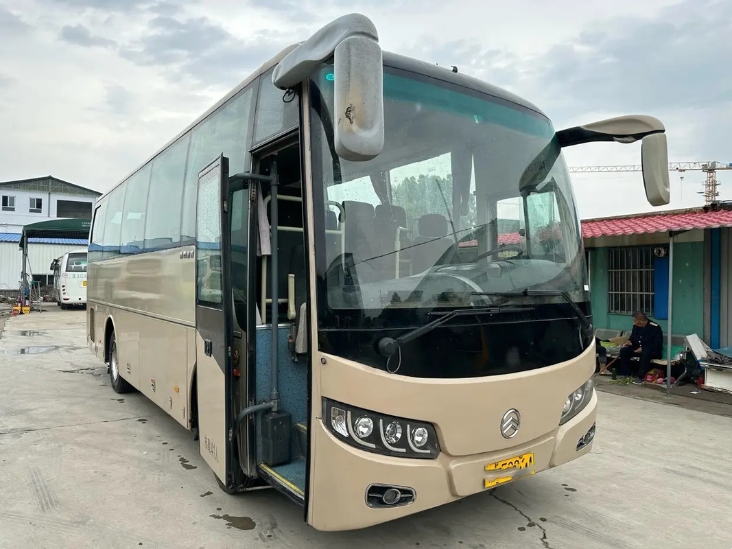 Le rv utilisé donne des leçons particulières au dragon d'or XML6897 EURO IV compartiment de bagage de moteur de Yuchai d'entraînement de main gauche de 41 sièges