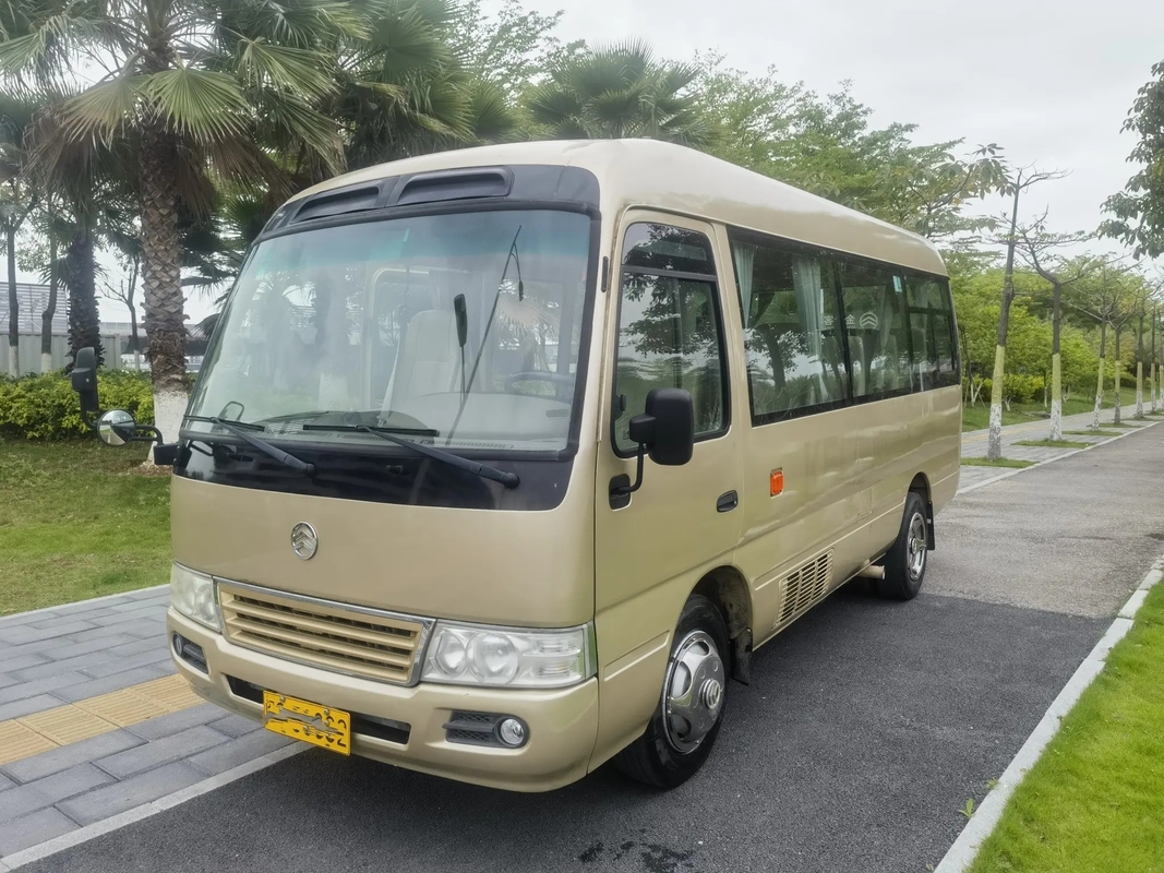 Le caboteur d'occasion 6 mètres de Front Engine 19 sièges a employé la porte d'oscillation externe d'or de Dragon Minibus XML6601