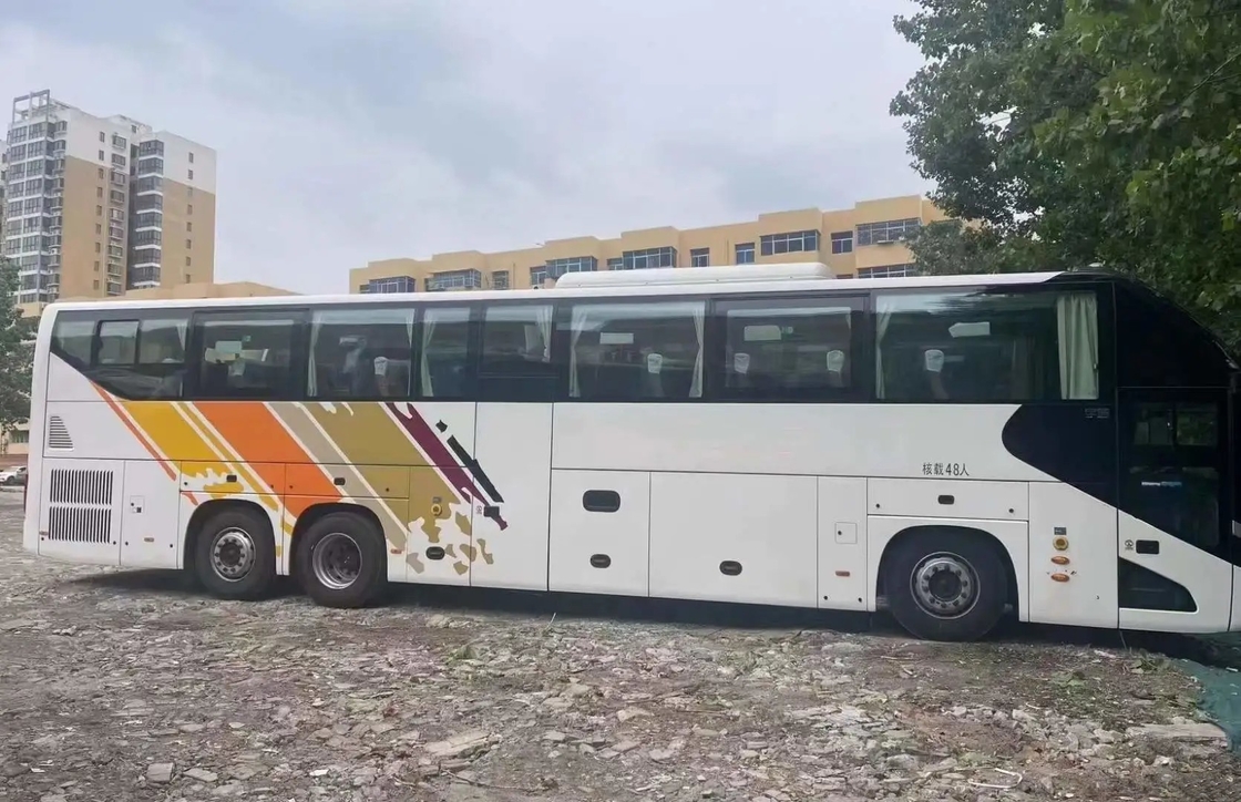Moteur certainement grand de Weichai de sièges du compartiment de bagage d'autobus d'occasion le double 48 avec l'a/c a utilisé le bus touristique ZK6137