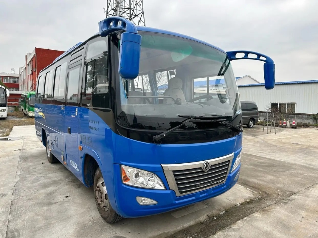 Les petits bleus utilisés d'autobus colorent 25 sièges que le moteur 130hp de Yuchai glissant la main gauche de Windows conduisent l'autobus DFA6660 de Dongfeng