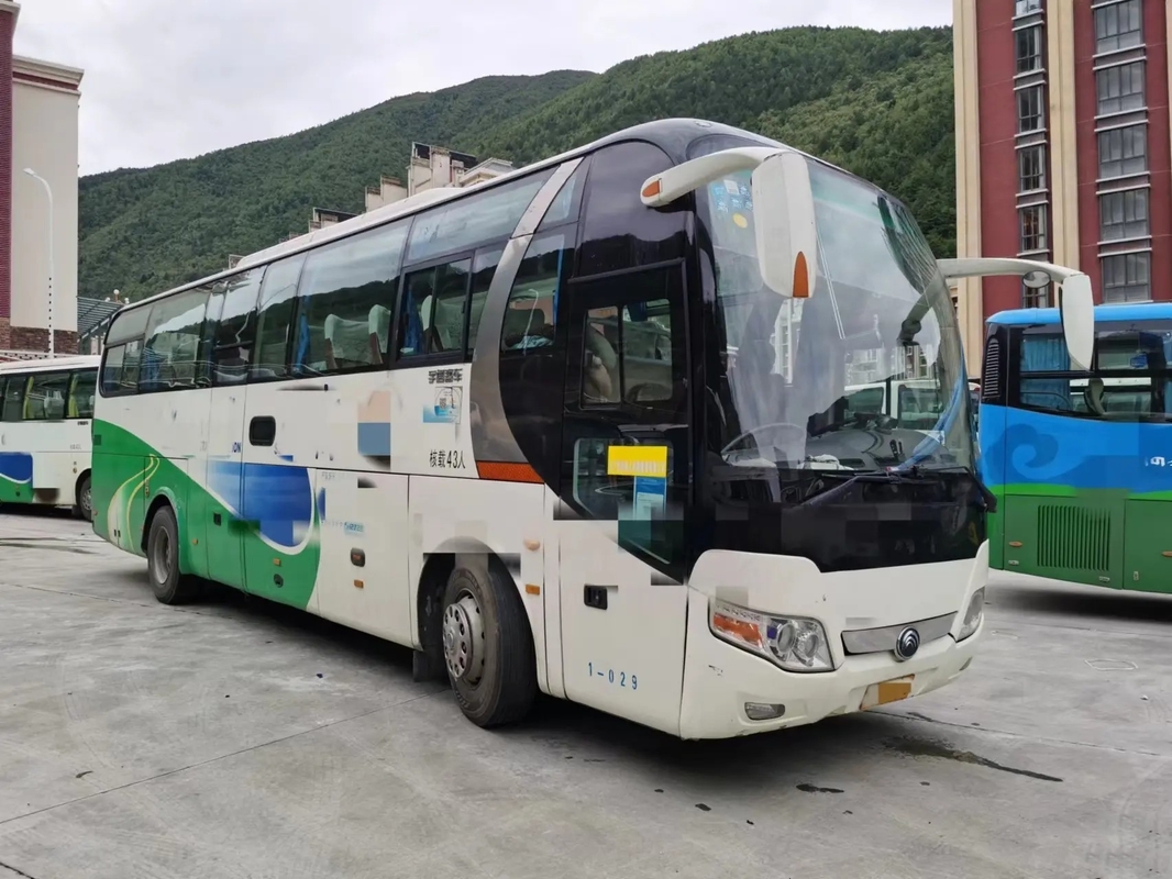 Autobus utilisé ZK6110 LHD/RHD de Yutong de main du moteur 310hp 2ème de Yuchai de suspension d'airbag de l'EURO IV de sièges du car 43 d'autobus