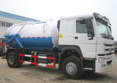 Mode utilisé d'entraînement de la capacité 4×2 de bateau-citerne de ³ des camions 10m des eaux usées 11 tonnes d'eaux d'égout camion de tout neuf d'aspiration