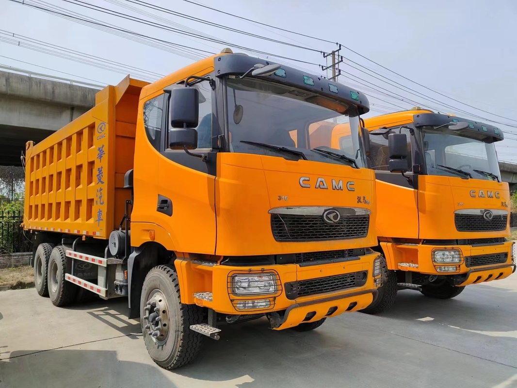 Tête plate résistante commerciale utilisée de camion à benne basculante des pneus CAMC du model 10 d'entraînement des camions à benne basculante 316hp 6×4