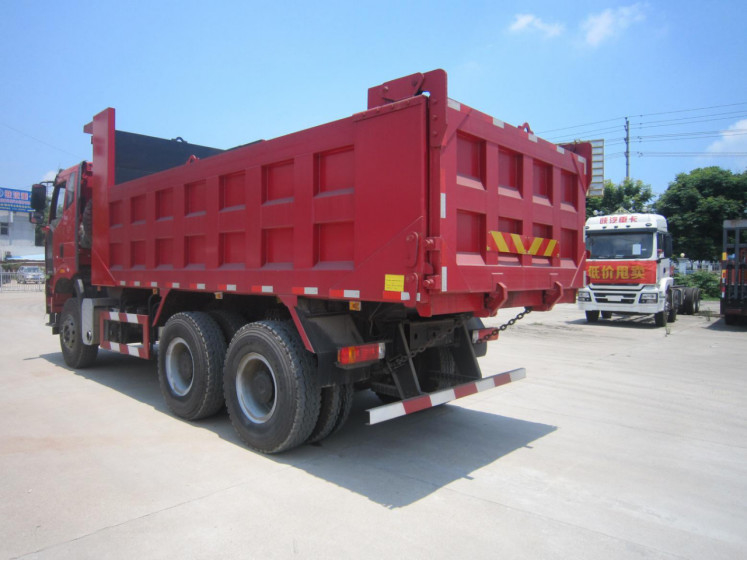 La benne basculante utilisée camion les cylindres plats FAW Tipper Truck RHD de la norme d'émission de l'EURO II de cabine de mode d'entraînement 6×4 6
