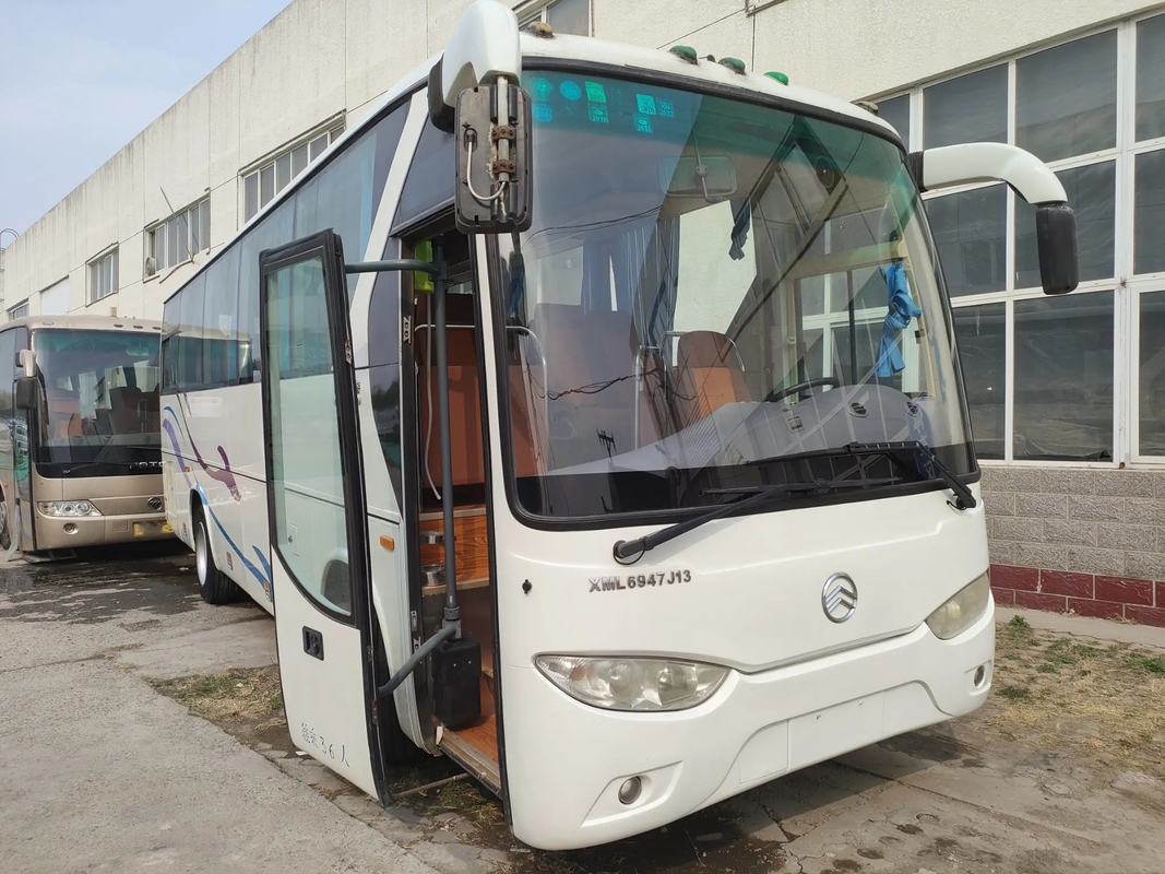 Bon dragon d'or utilisé XML9647 de la disposition LHD/RHD de sièges du climatiseur 2+2 de plancher de sièges diesel des cars 36